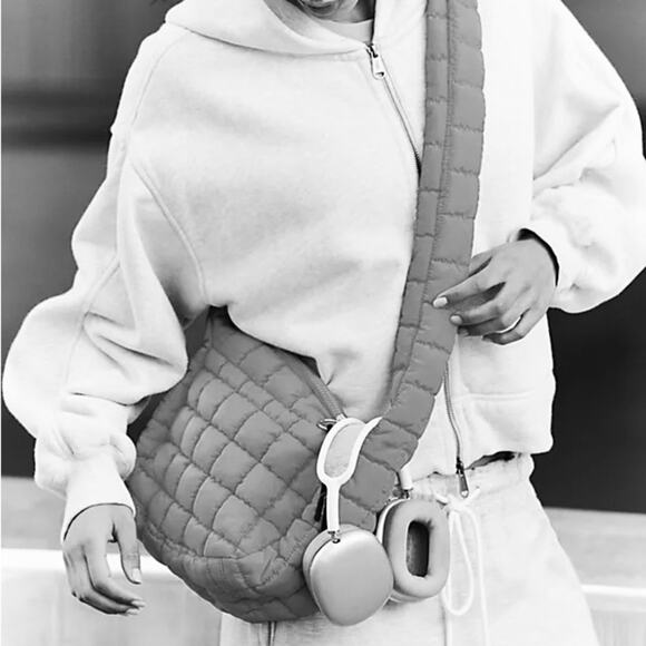 Free People Quilted Baby Carryall Sling Bag + Keychain + Printed Micro Pouch - Picture 16 of 17